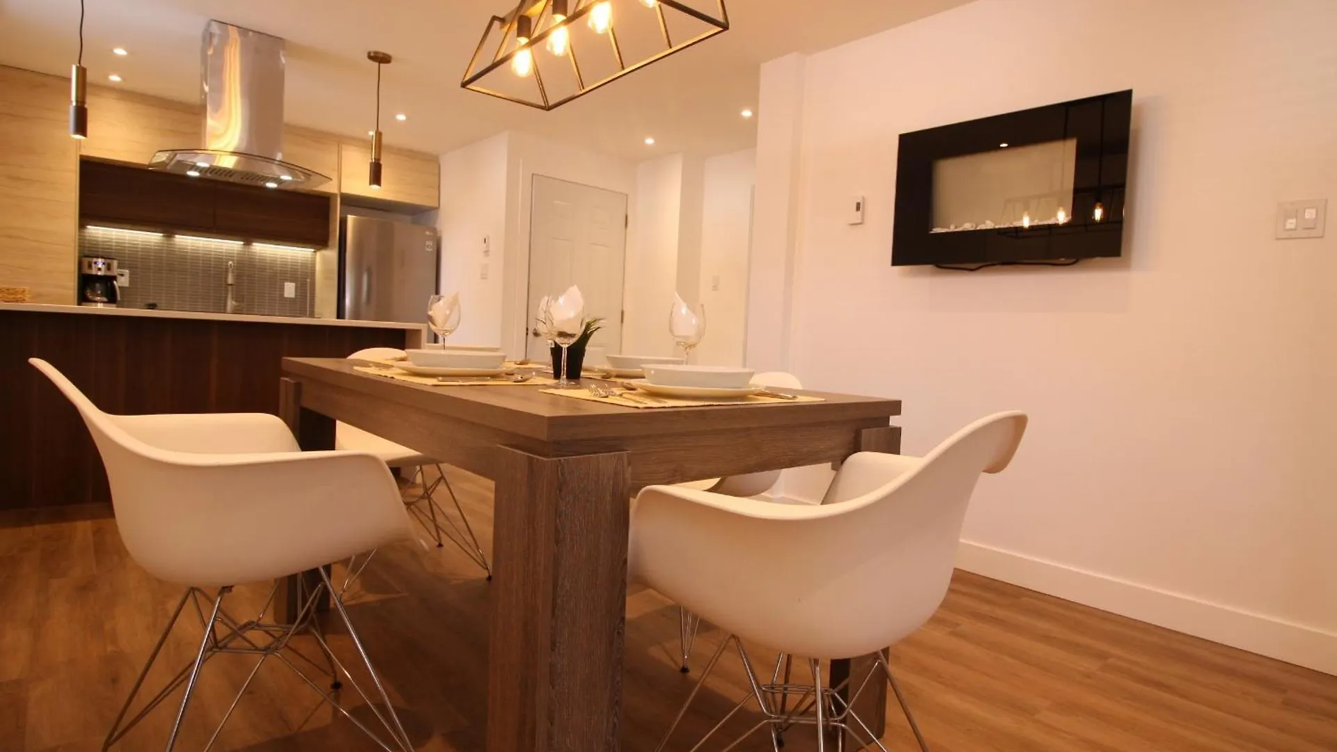 Apartamento Luxueux - Deco Moderne, Rosemont Montreal 0*,
